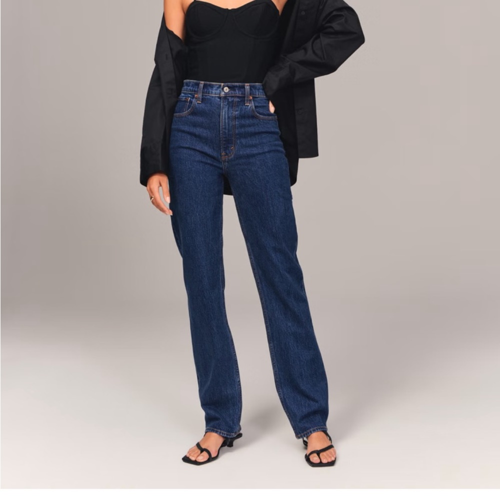 Abercrombie & Fitch Ultra High Rise 90s Straight Jean Dark 32L